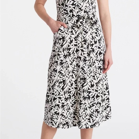 Black and white print midi dress - Picture 4 of 6